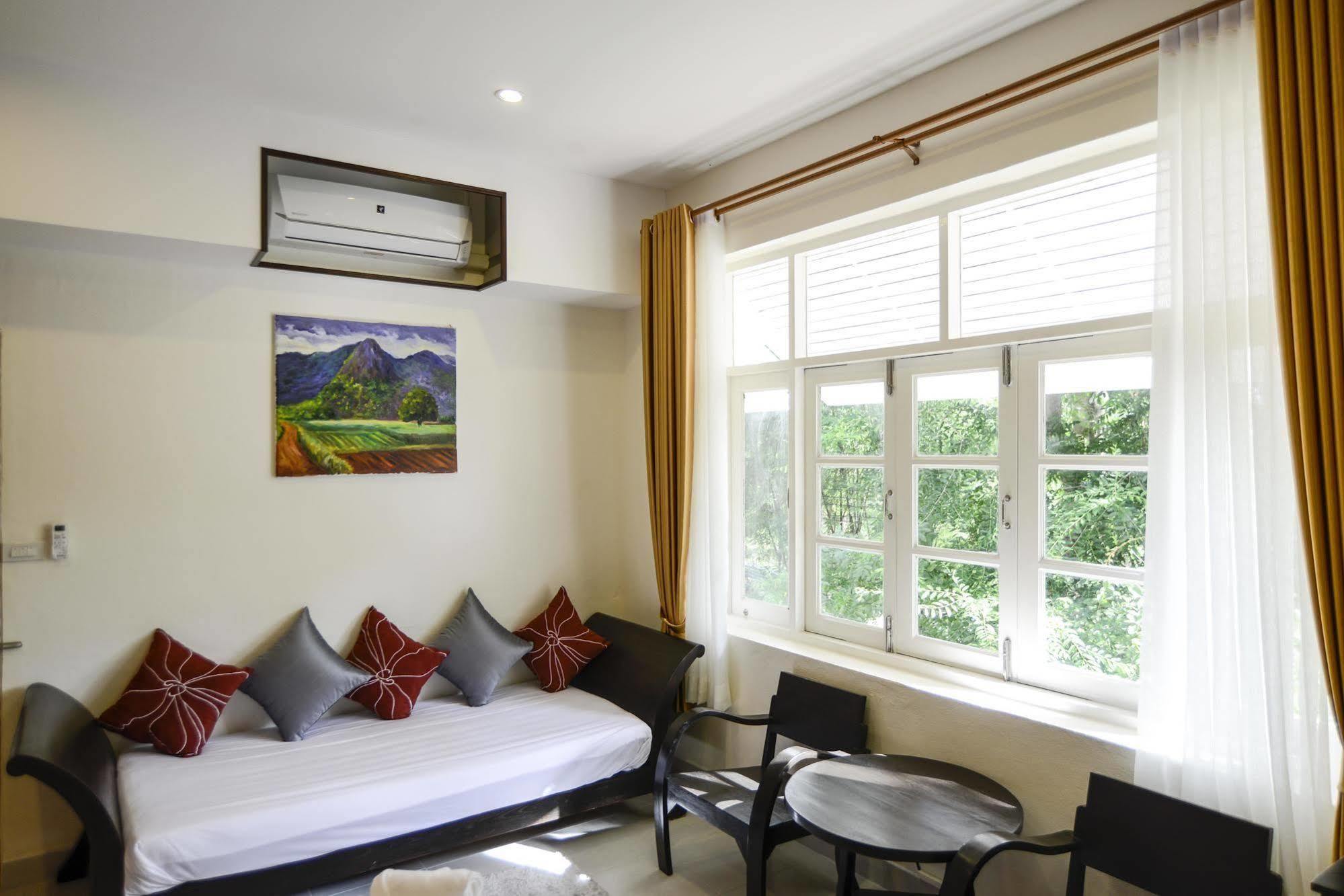 The Journey House Lifestyle Boutique Hotel Kanchanaburi Bagian luar foto